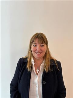 Daniela Laura Villaverde - RE/MAX Power