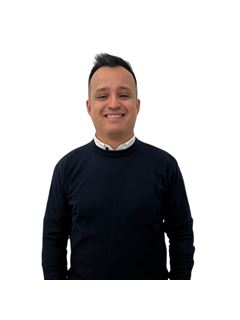 Cesar Corral - RE/MAX Rio