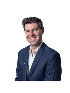 Sebastián Fernández - RE/MAX Terruños