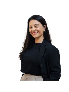 Valentina Besso - RE/MAX Roble