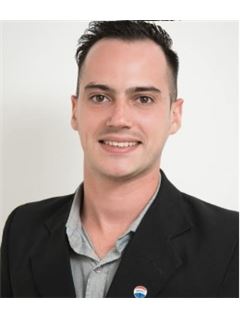 Axel Alejandro Gadau - RE/MAX Boulevard