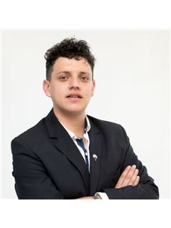 Yamil Esteban Gandur - RE/MAX Boulevard