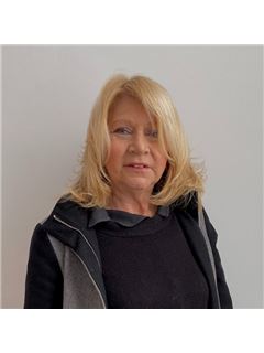CLAUDIA MIRSKI - RE/MAX Advance