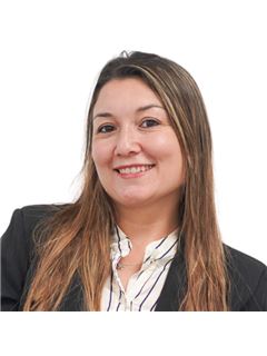 Cintia Robledo - RE/MAX Futuro