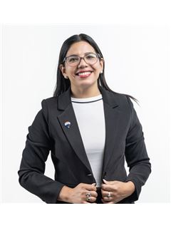 Patricia Belen  Bulivasich  - RE/MAX Social