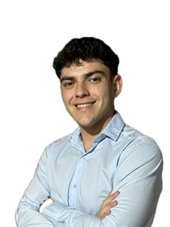 Lautaro Ponce Lavalle - RE/MAX Solutions