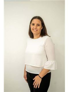 Mariela Velek - RE/MAX Click