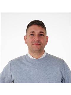 Esteban Lagatta - RE/MAX La Vie