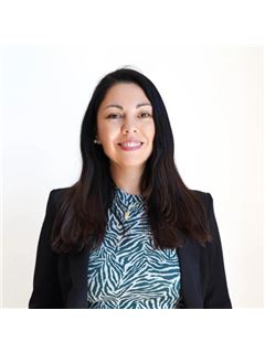 Laura Fernandez - RE/MAX Advance
