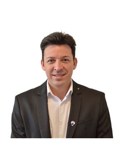 Leonardo Noel Carmona - RE/MAX Ultra