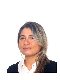 Laura Veronica Alfaro - RE/MAX Solutions