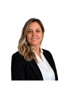 Marcela Fernandez - RE/MAX Platino II
