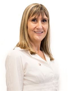 Maria Jose Lasala - RE/MAX Vanguard