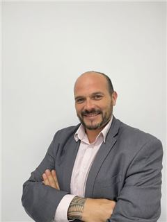 Ezequiel  Sampietro - RE/MAX Namai