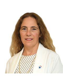 Marta Cristina Crevena - RE/MAX Express
