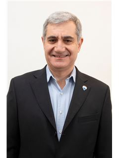 Omar Ferzola - RE/MAX Premium