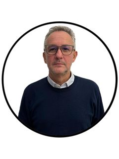Alejandro Risso Patron - RE/MAX Class
