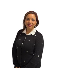 Annabella Luque Romero - RE/MAX Rio