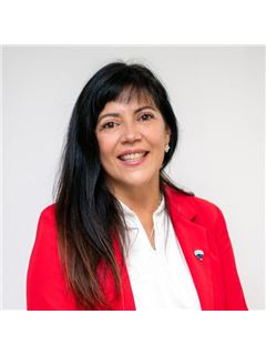 Marcela Ogas - RE/MAX Boulevard