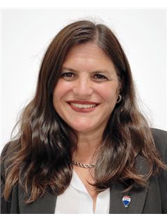 Magdalena Crespo Montes - RE/MAX Life