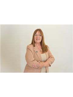 Silvia Chia - RE/MAX Bosque