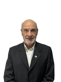 Fernando Gabino Casazza - RE/MAX Urbana III