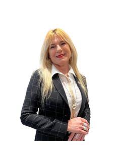Adriana  Koch - RE/MAX GO