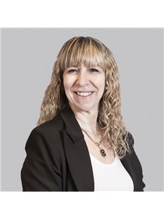 Gabriela Mastrolia - RE/MAX Titanium