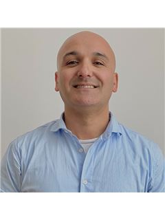 Emiliano Fernando Costello - RE/MAX Advance