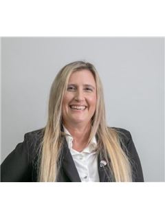 Celeste Gazzo - RE/MAX Diagonal II