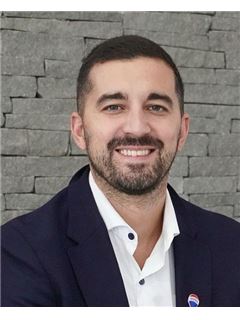 Matias Mantzuranis - RE/MAX Estilo