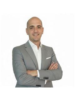 Leandro Sarazola - RE/MAX Uno IV
