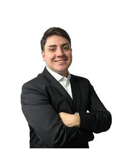 Julian Rodriguez - RE/MAX Rio