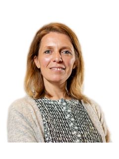 Natalia Comai - RE/MAX Estilo