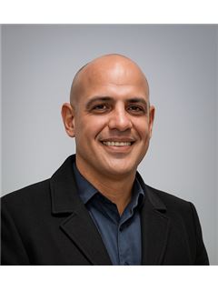 RICARDO BLAKSLEY - RE/MAX Vanguard