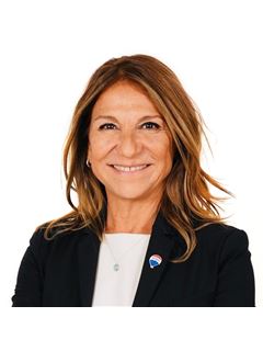 Maria Eugenia Calarota - RE/MAX Express