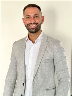 Alan Mattera - RE/MAX Urbana