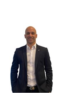 Juan Scarnati - RE/MAX Uno IV