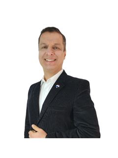 Alexis Leonardo Mendoza - RE/MAX Horizonte