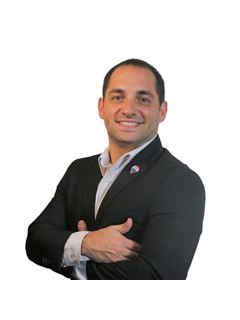Santiago Medina - RE/MAX Noa II