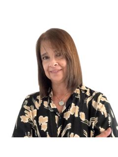 Daniela Andrea Cardalda - RE/MAX Heart