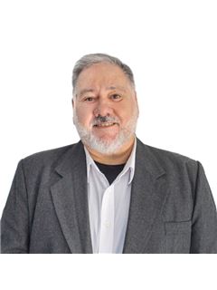 Carlos Daniel Rojas - RE/MAX Data Lagos