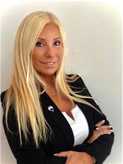 Veronica Servalli - RE/MAX Advance
