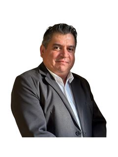 Gustavo Zalazar - RE/MAX Premium II