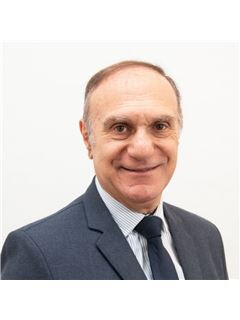 Carlos Bechech - RE/MAX Premium