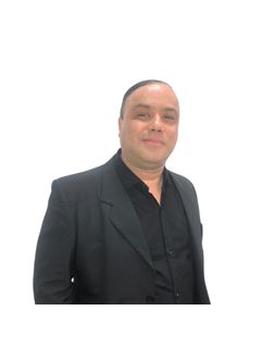 Claudio Segura - RE/MAX Premium