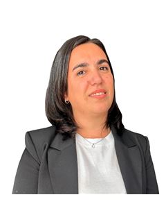 Lucrecia Galland - RE/MAX Link