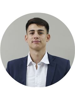 Elio  Yalet - RE/MAX Diagonal II