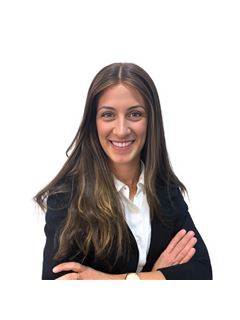 Elizabeth Mijal - RE/MAX Premium