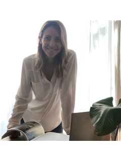 Ana Carrera - RE/MAX Uno